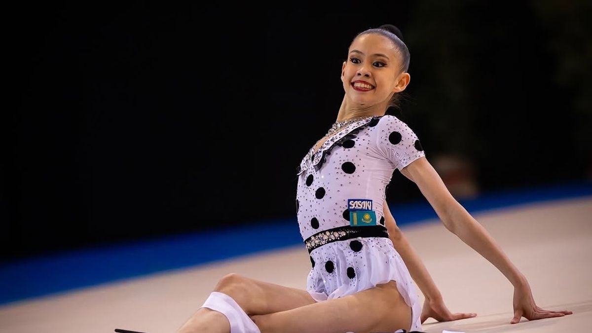 Казахстанская гимнастка Акмарал Ерекешева