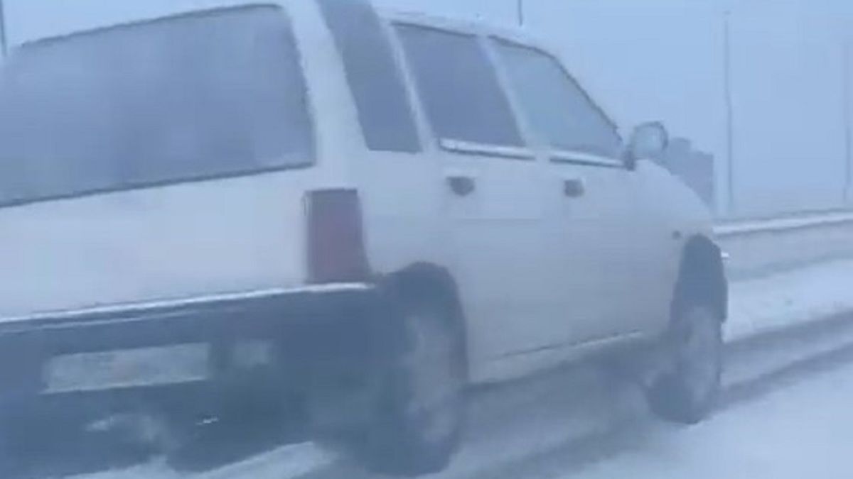 Автомобиль после ДТП в Усть-Каменогорске