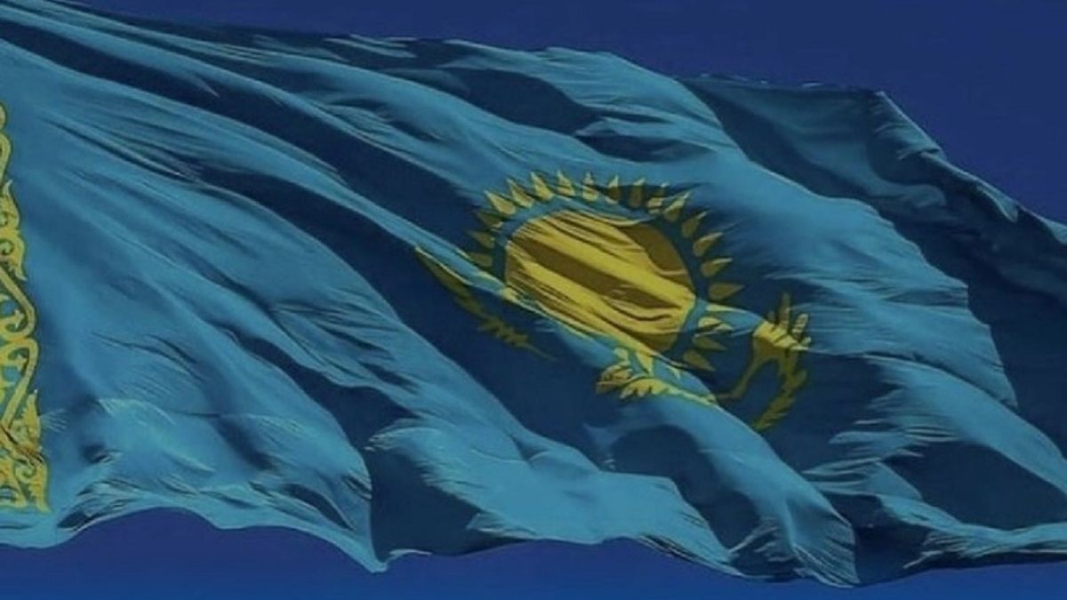 Казахстанский флаг