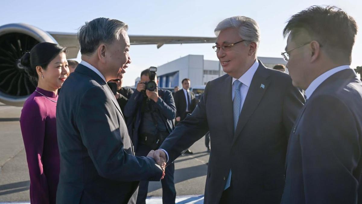 Касым-Жомарт Токаев и То Лам Касым-Жомарт Токаев и То Лам