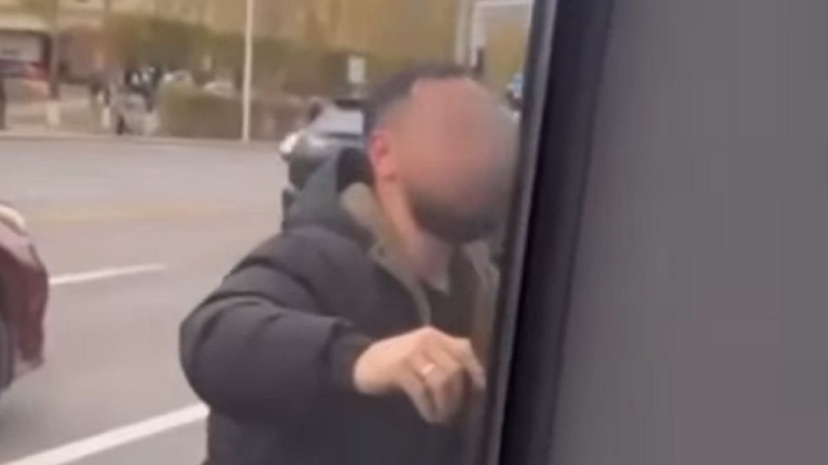 Мужчина устроил конфликт