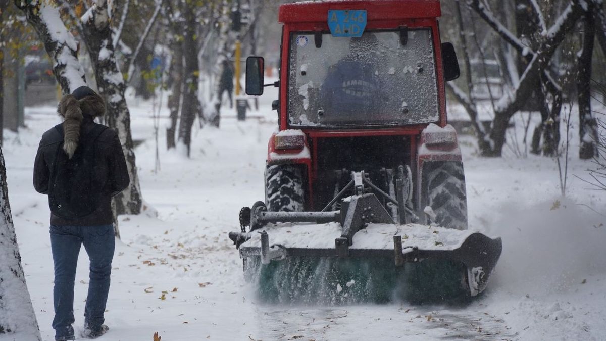 Уборка снега