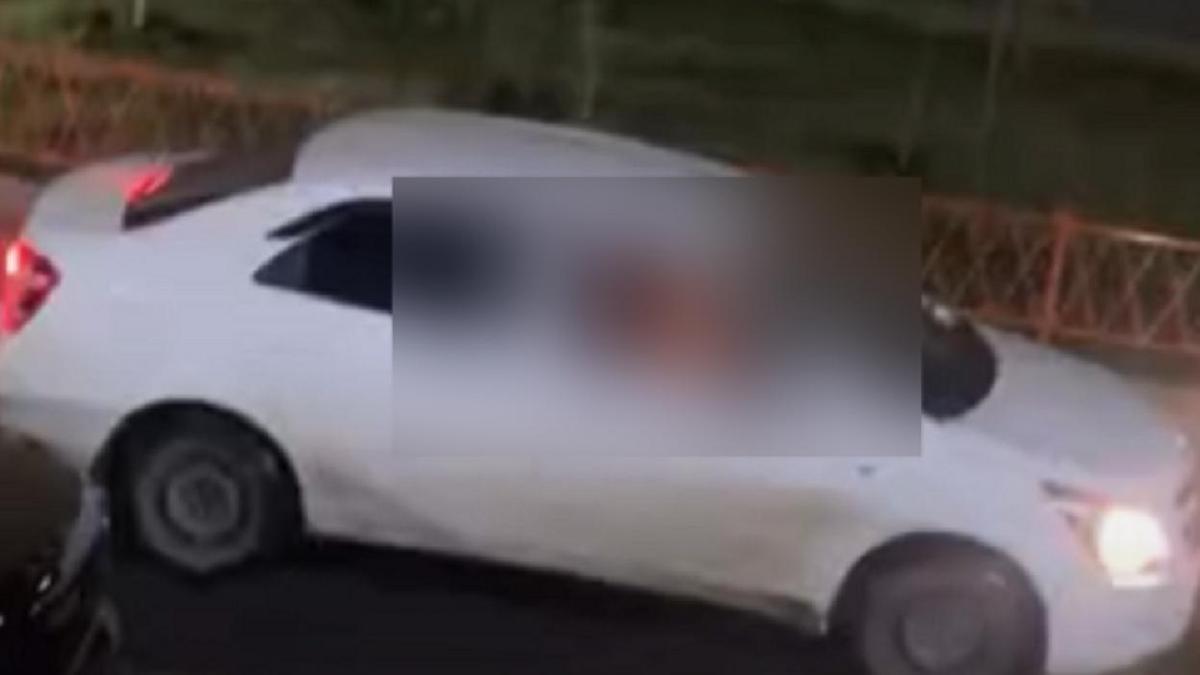 Машина задержанного таксиста