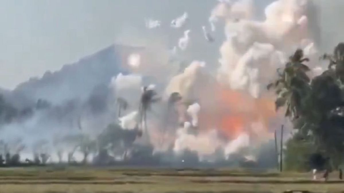 Взрыв на заводе фейерверков