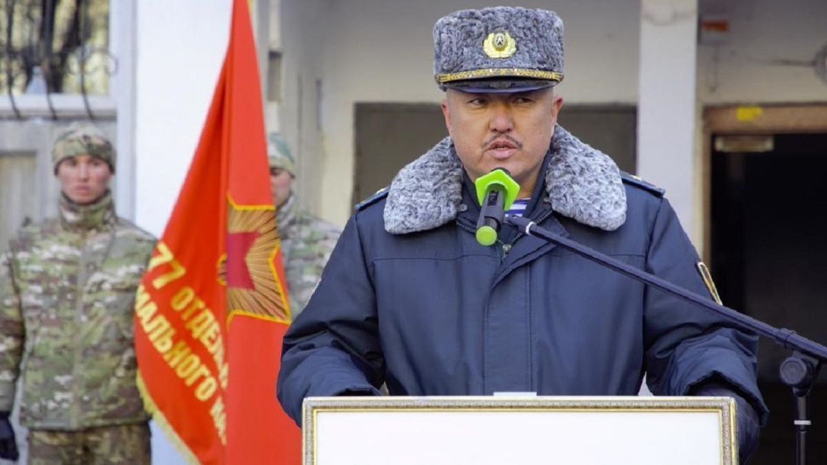 Алмаз Джумакеев