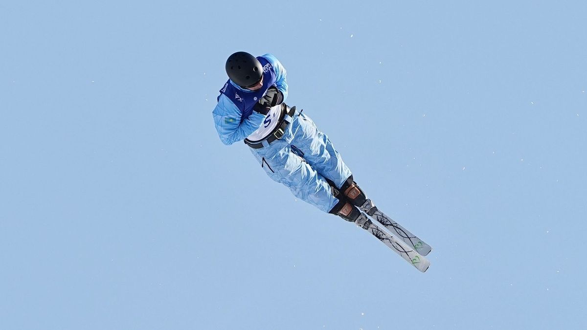 Казахстанский фристайлист Шерзод Хаширбаев