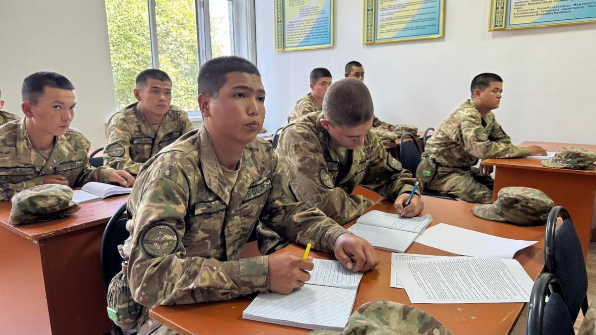 мерзімді әскери қызмет жауынгерлері