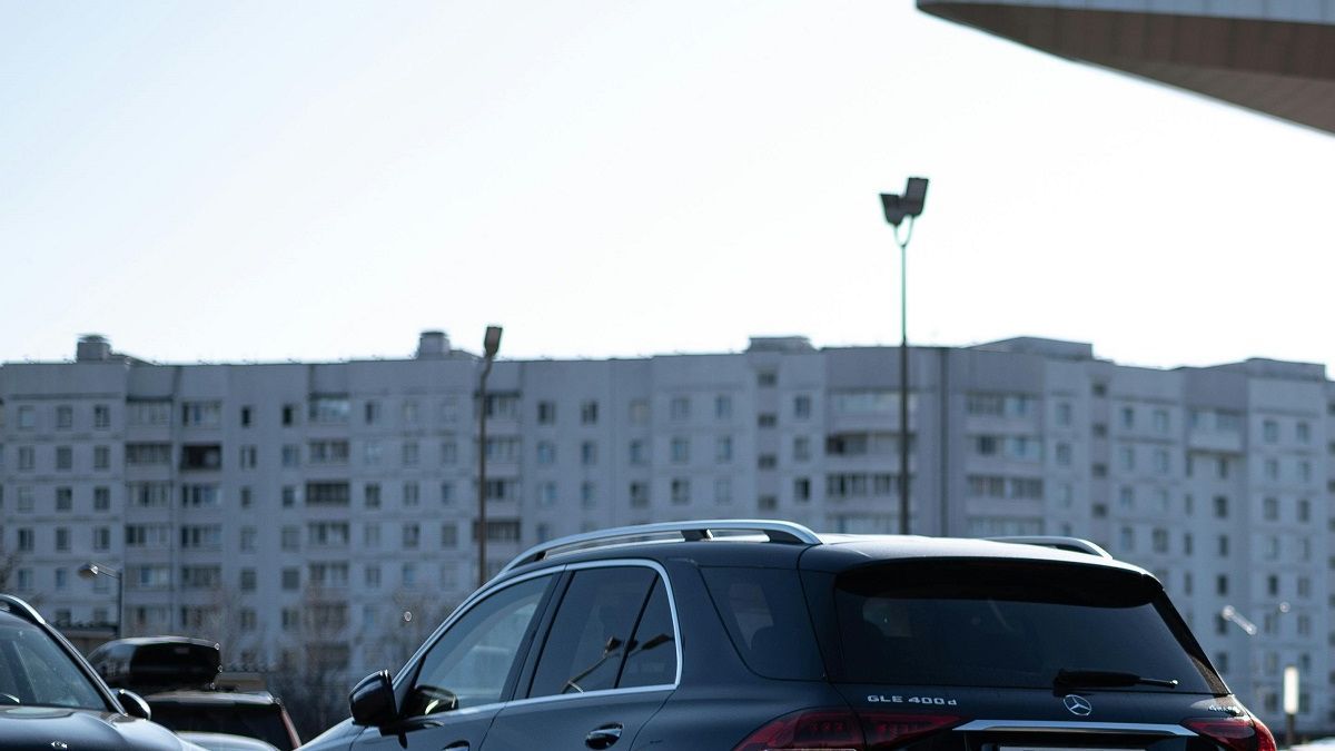 Автомобили