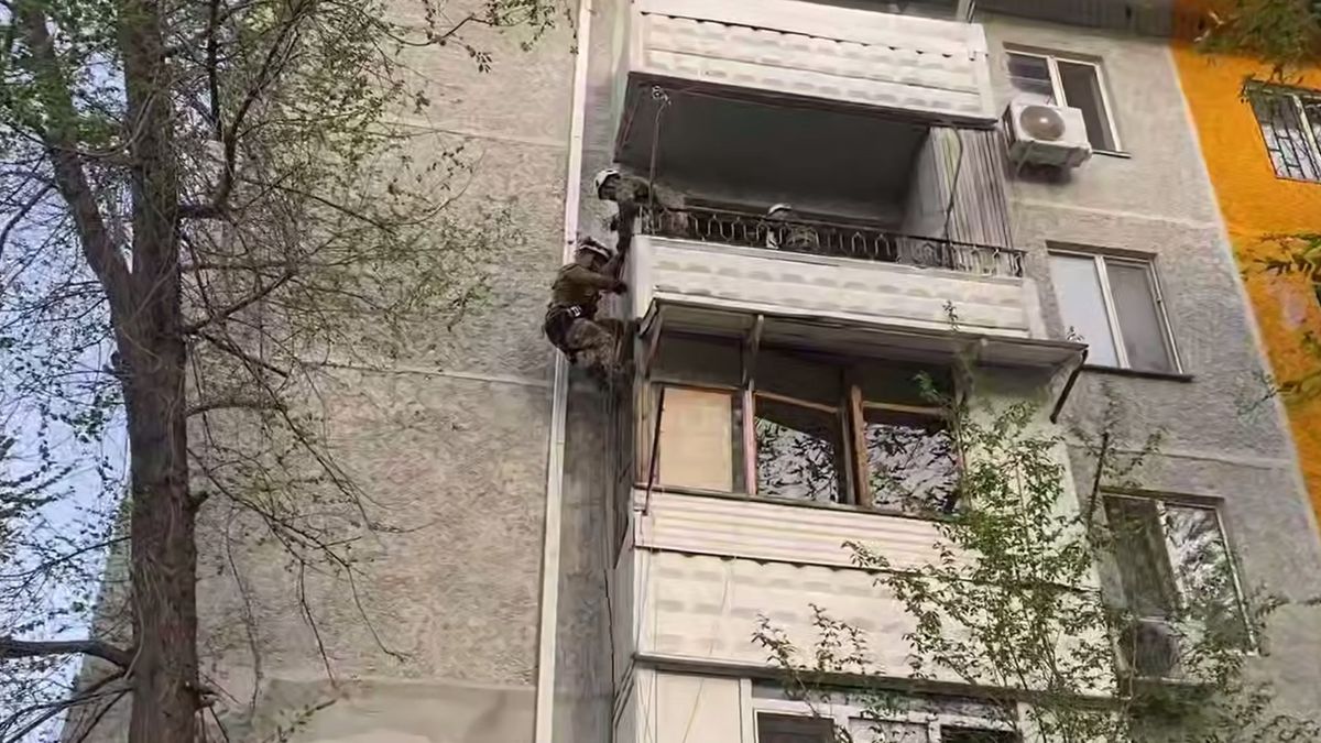 Альпинистское снаряжение понадобилось для спасения ребенка в Қонаеве