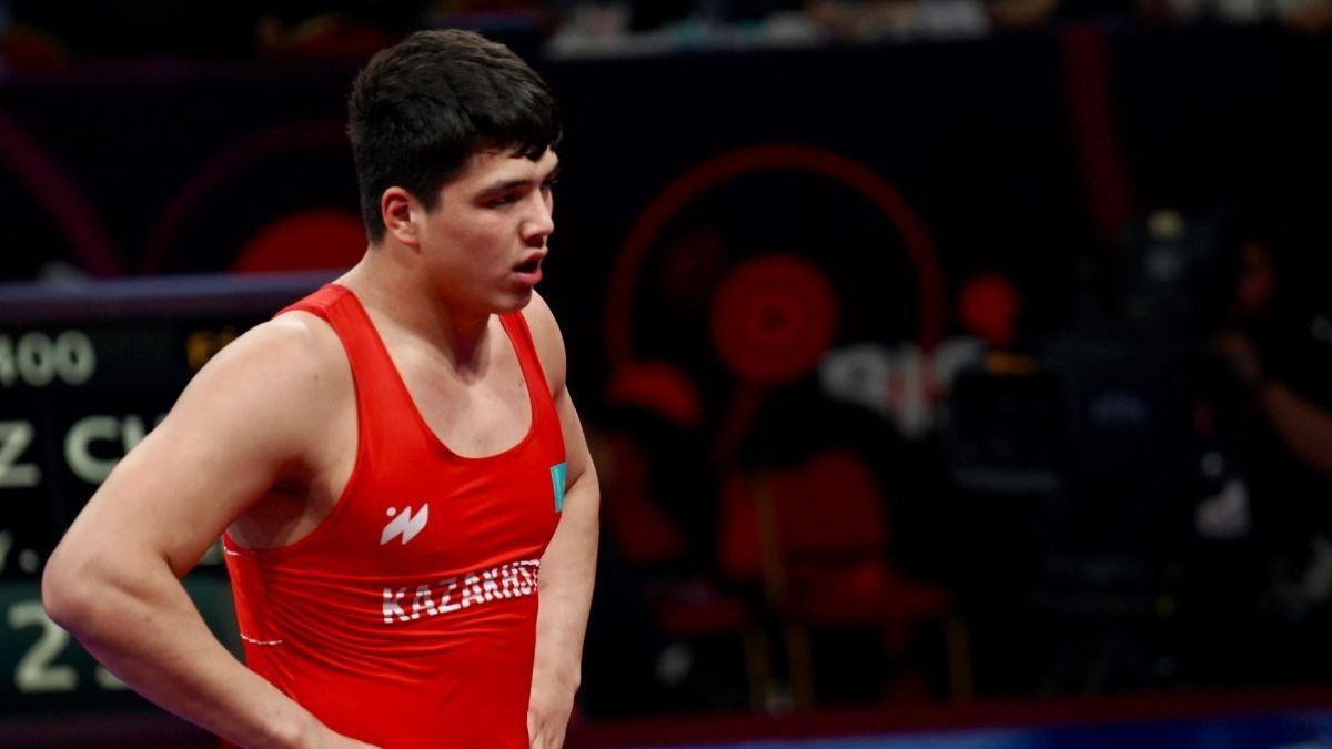 19-летний казахстанец впервые выиграл медаль чемпионата Азии по борьбе
