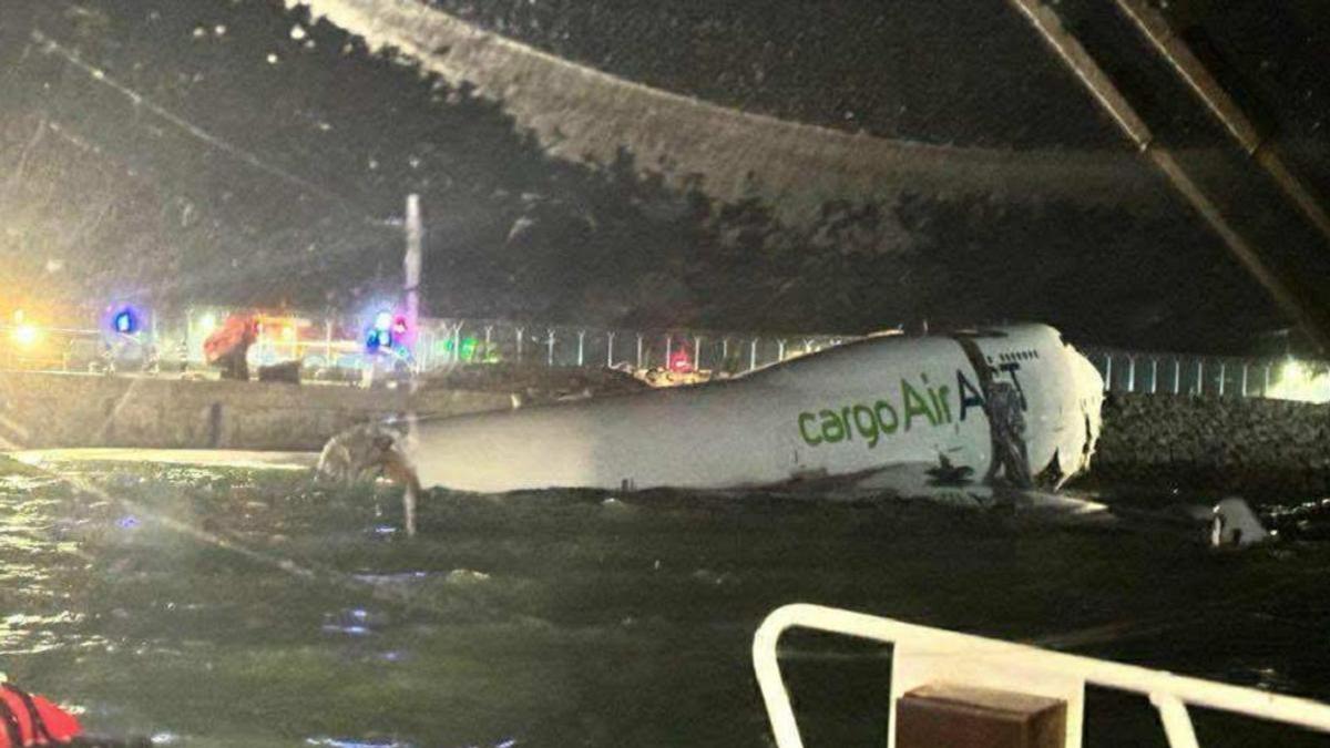 теңізге құлаған ұшақ