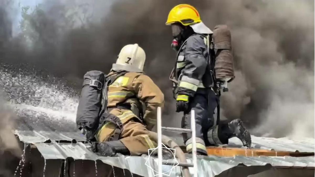 Пожар в Алматы Пожар в Алматы