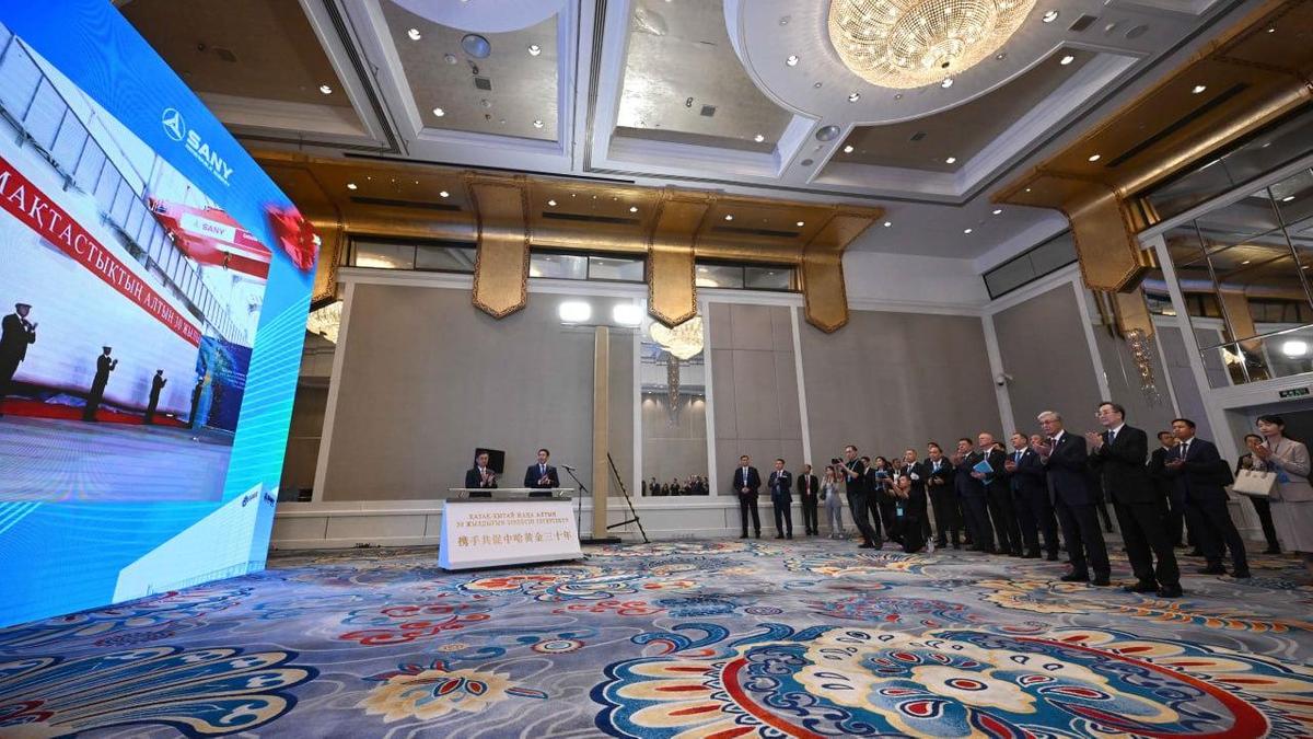 Зауыттың ашылу салтанаты