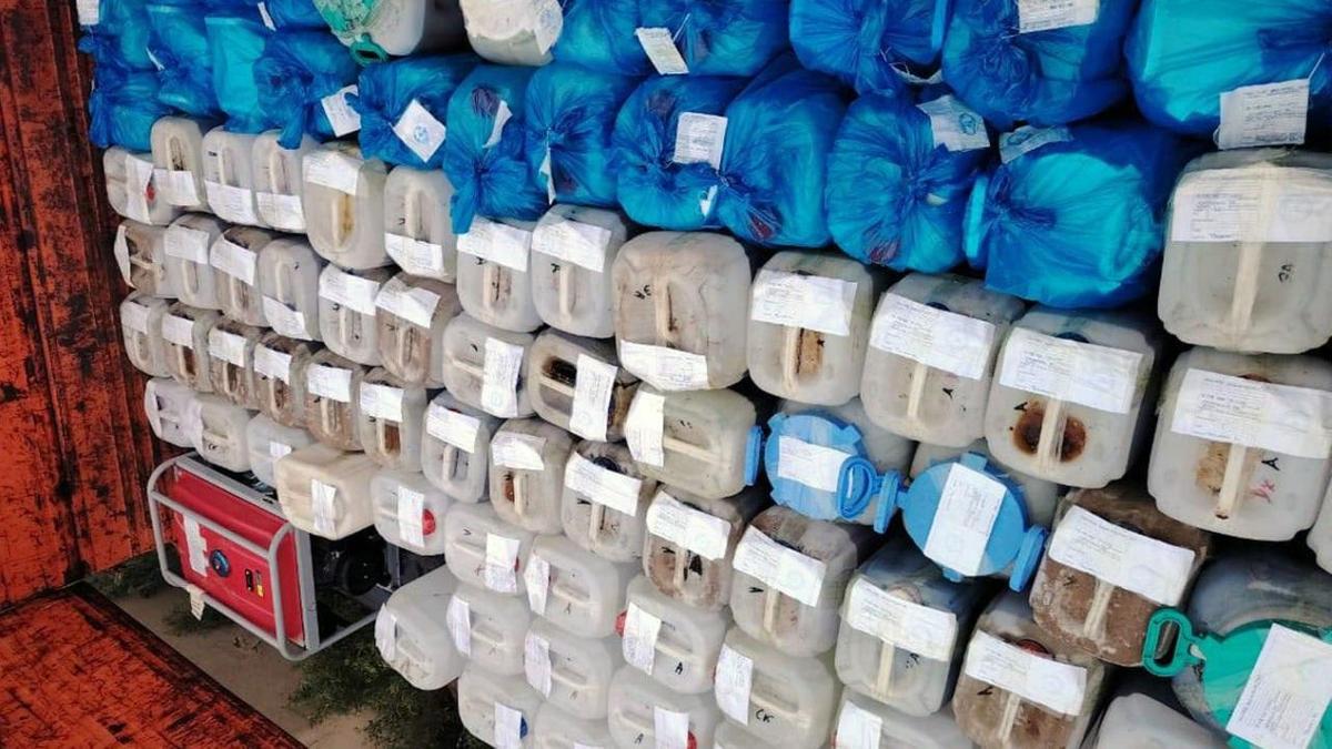 Изъятые вещества