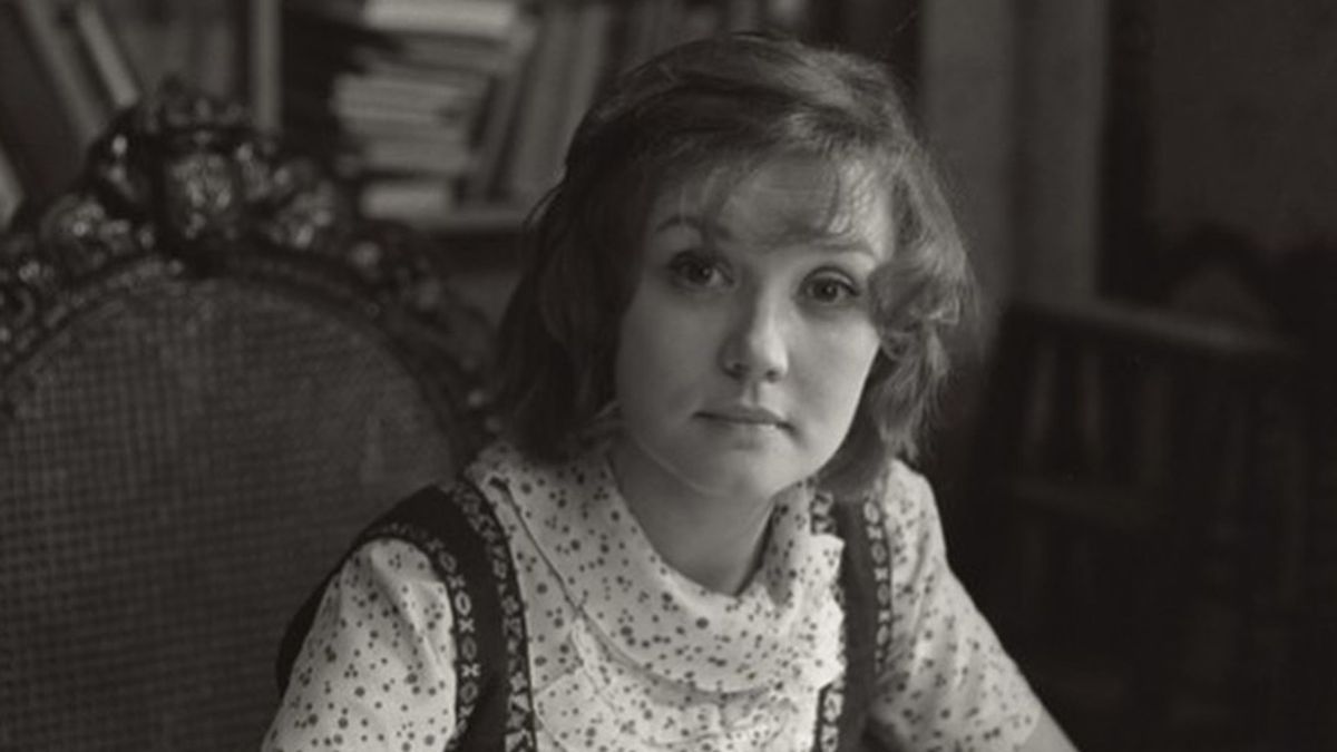 Вера Алентова