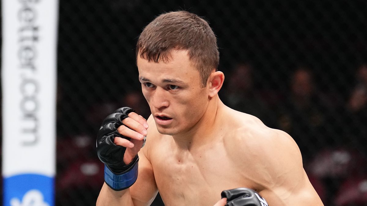 Казахстанский боец ММА Бекзат Алмахан