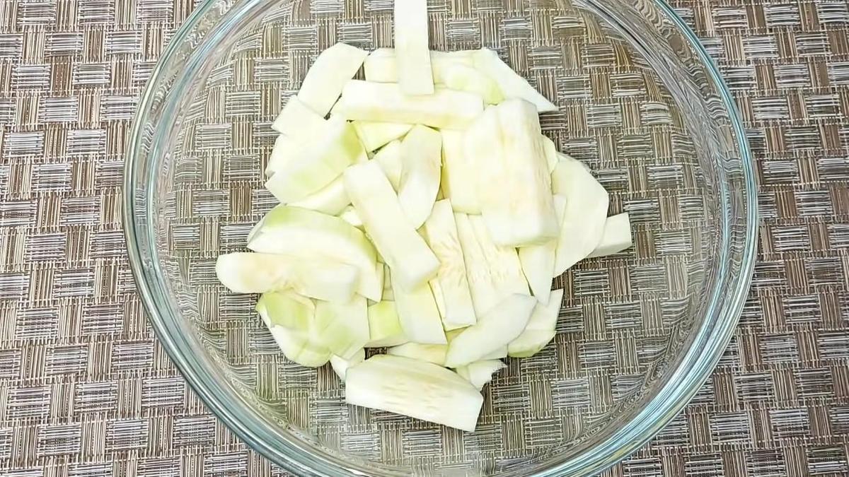 Нарезанный кабачок