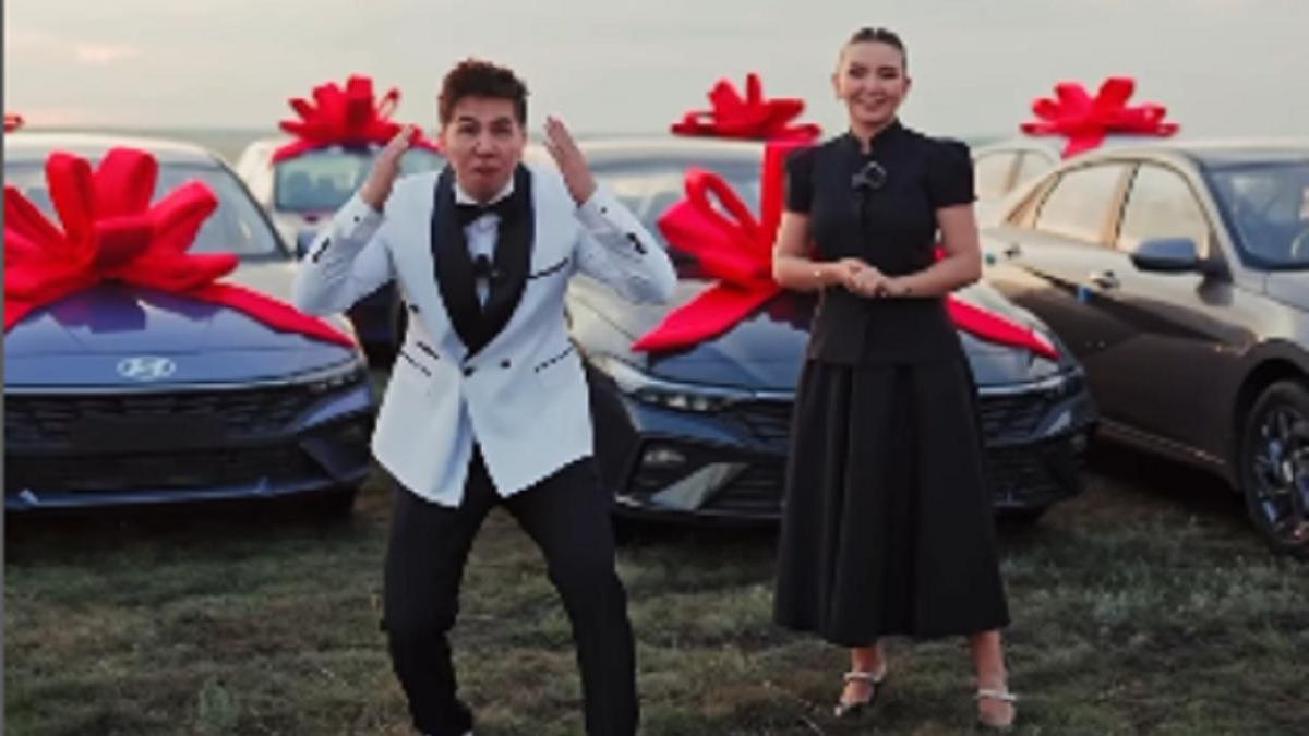 Блогеры Ерболат Жанабылов и Эльмира Толегенова