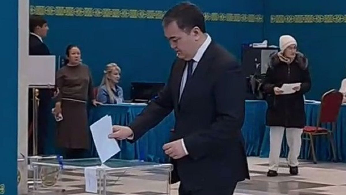 Женис Касымбек