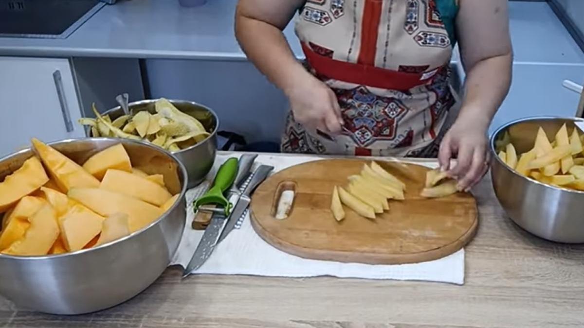 нарезанная дыня