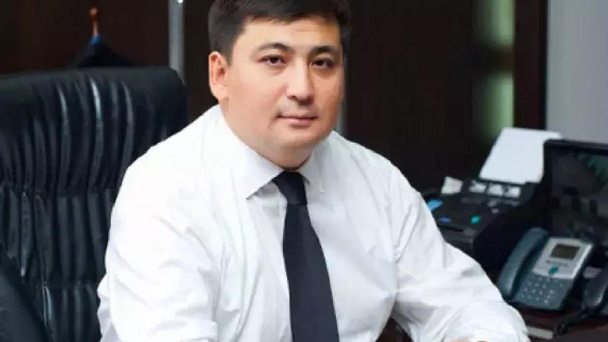 Жанат Түсіпбеков Жанат Түсіпбеков