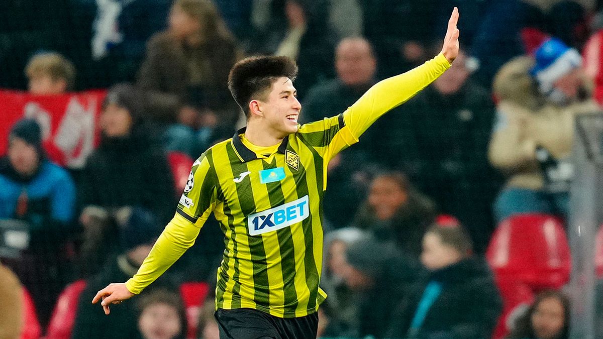 Казахстанский футболист Дастан Сатпаев