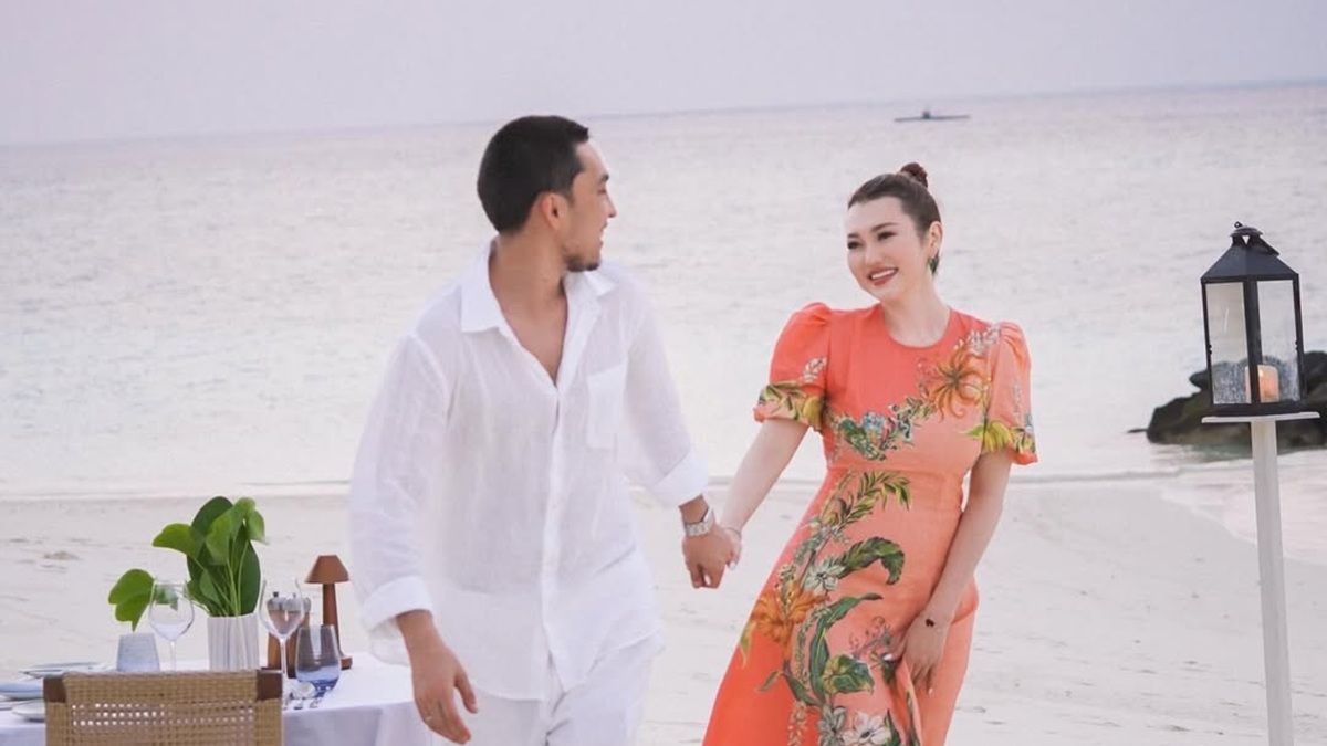 RaiM и Ерке Есмахан