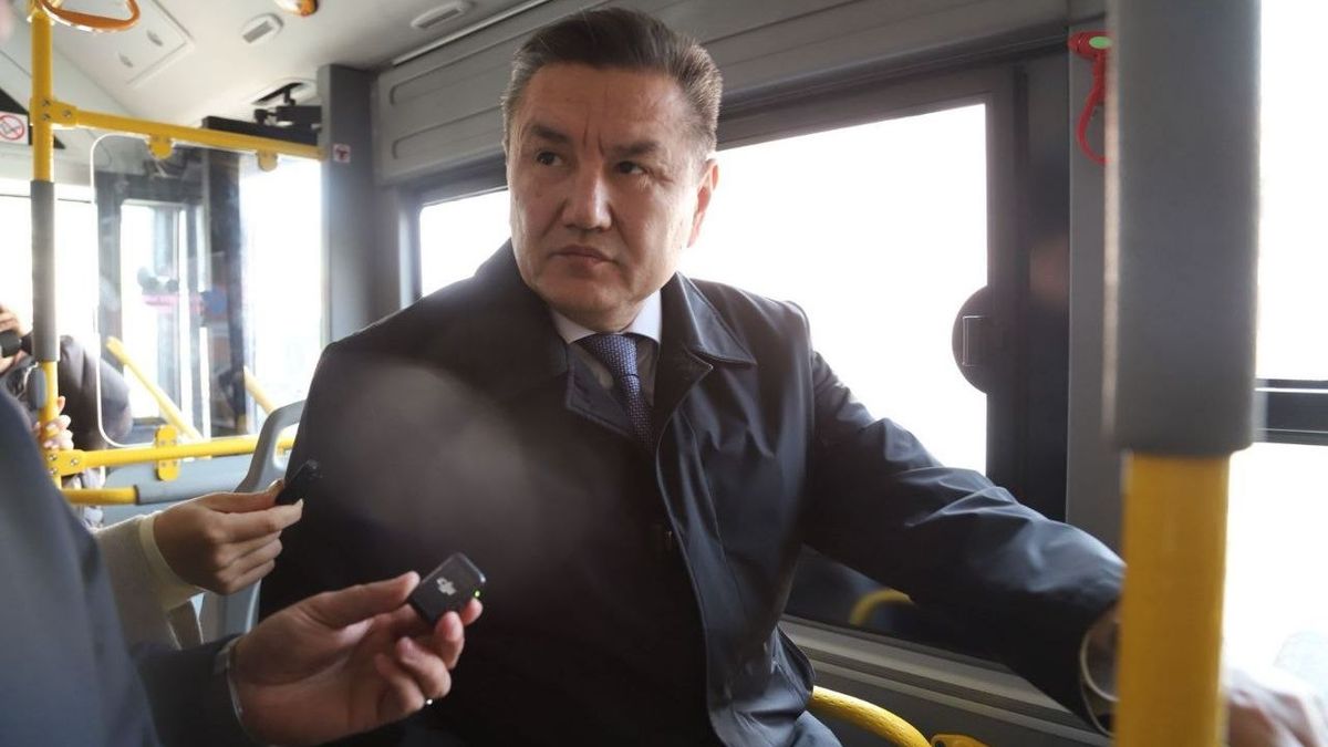 Нурымбет Сактаганов в автобусе