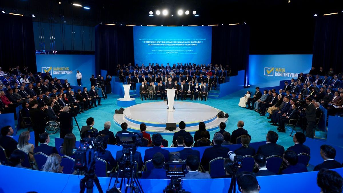 Заседание Общенациональной Коалиции "За Народную Конституцию Справедливого и Прогрессивного Казахстана!"