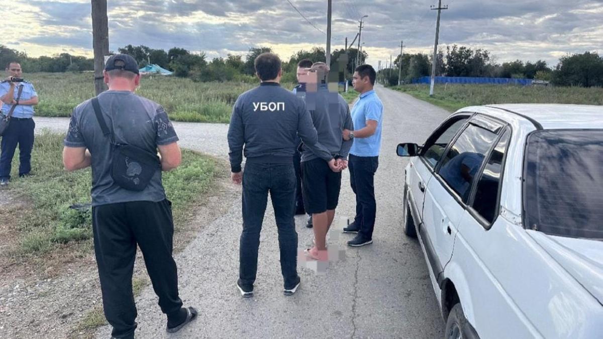 Задержание подозреваемого в вымогательстве