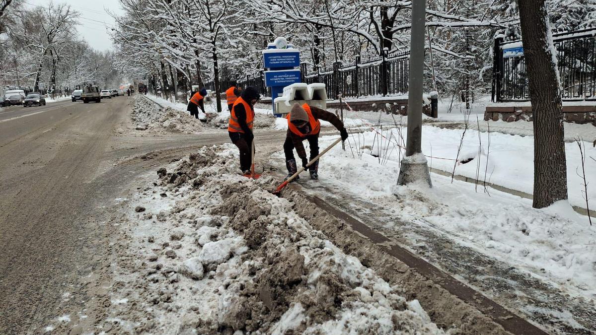 Очистка улиц от снега