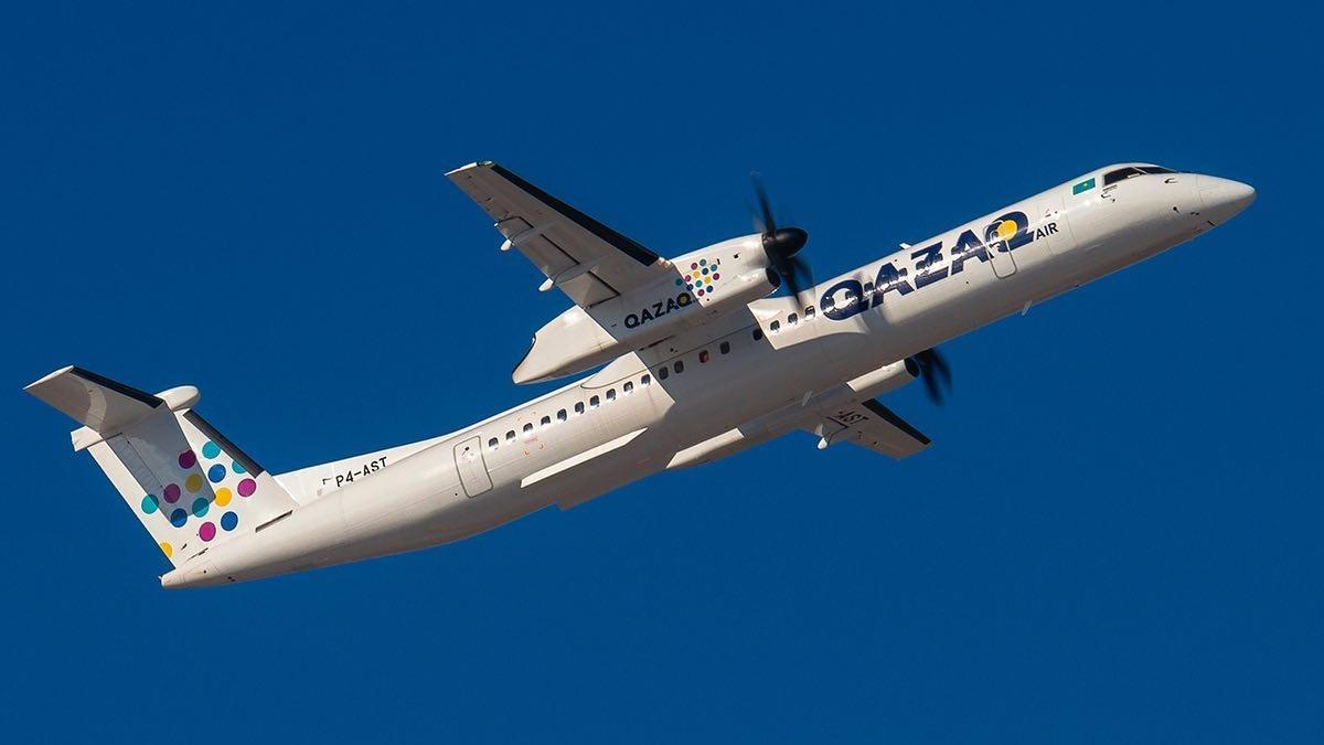 Самолет авиакомпании QazaqAir