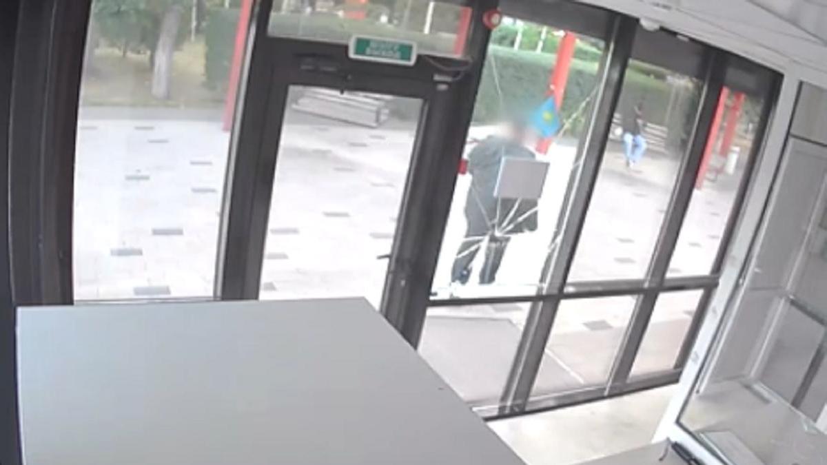 пункт полиции повредили в Астане