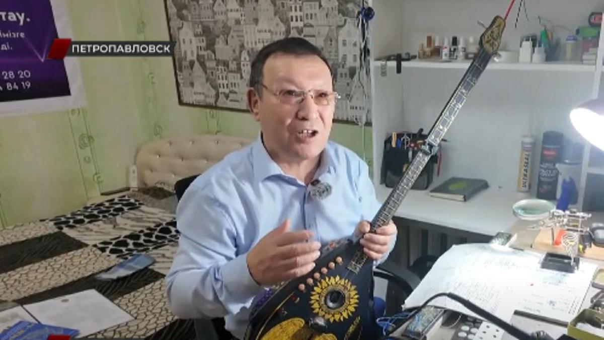 Разработчик нового варианта домбры Болат Канафин