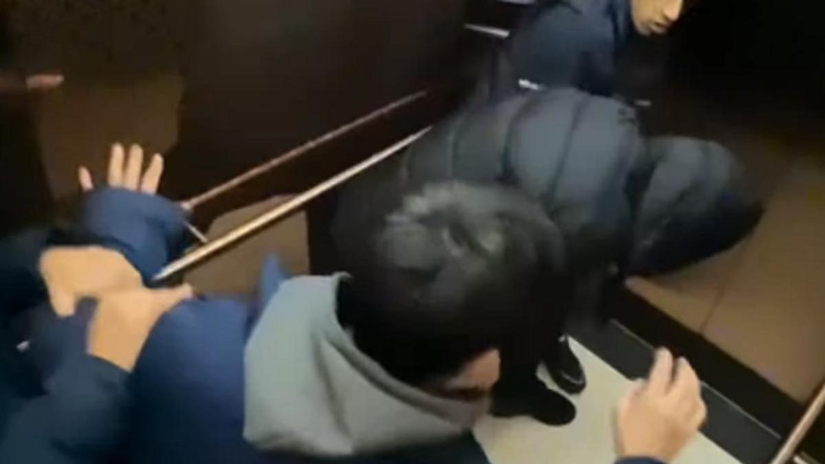 Пранк в лифте