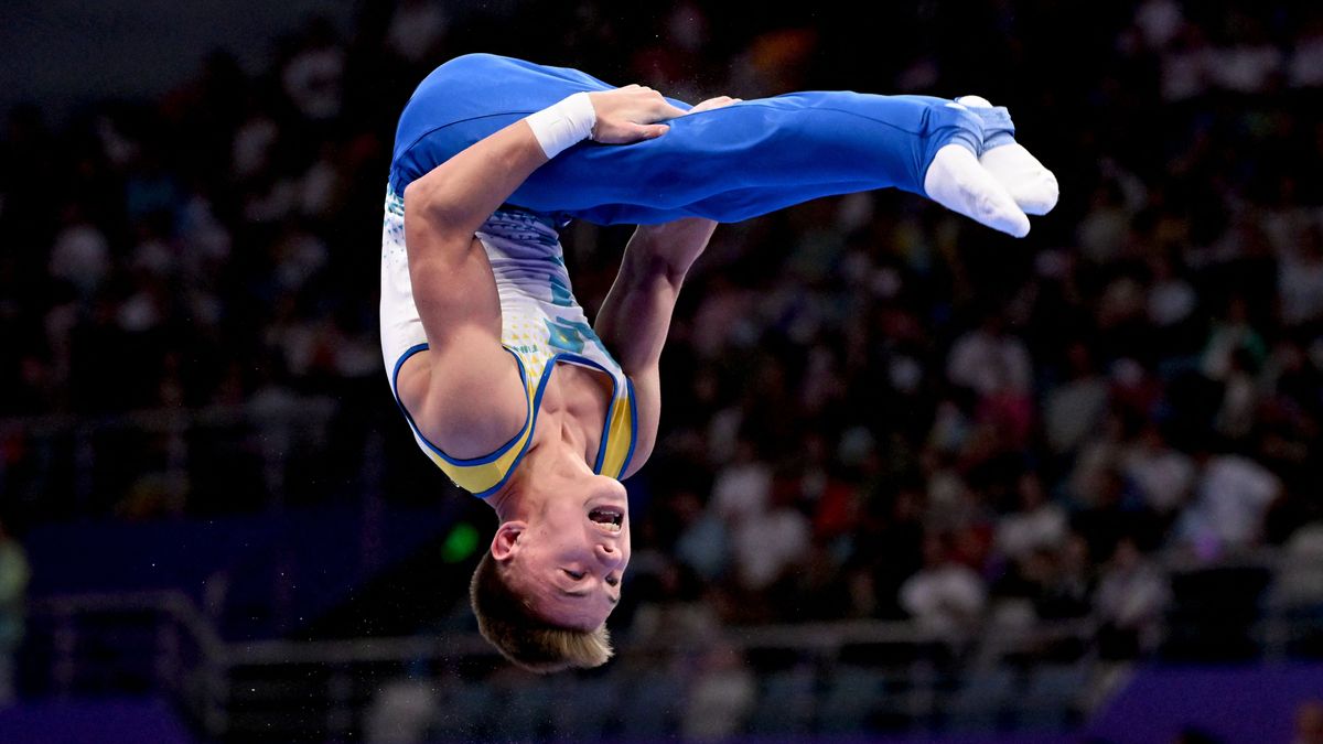 Казахстанский гимнаст Роман Маменов