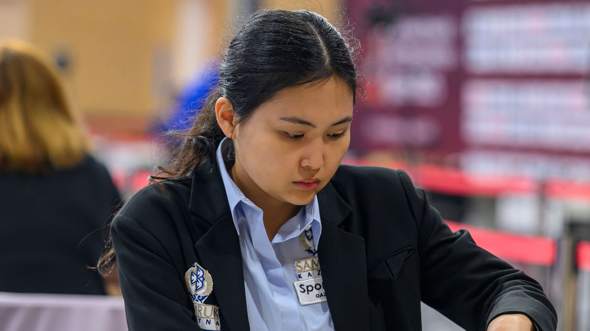 Казахстанская шахматистка Бибисара Асаубаева