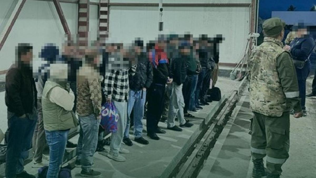 Иностранцы Иностранцы