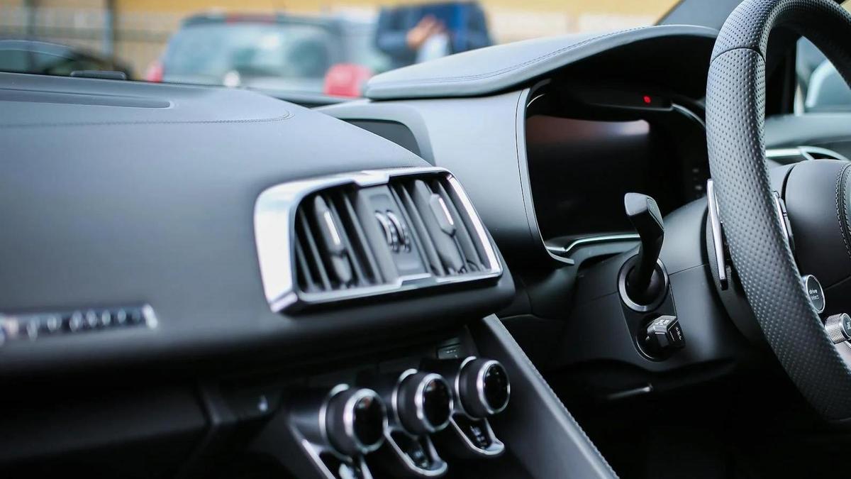 Автомобиль Автомобиль
