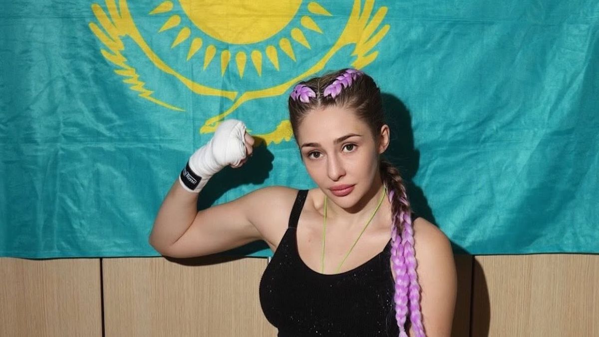 Казахстанская боксер Ангелина Лукас