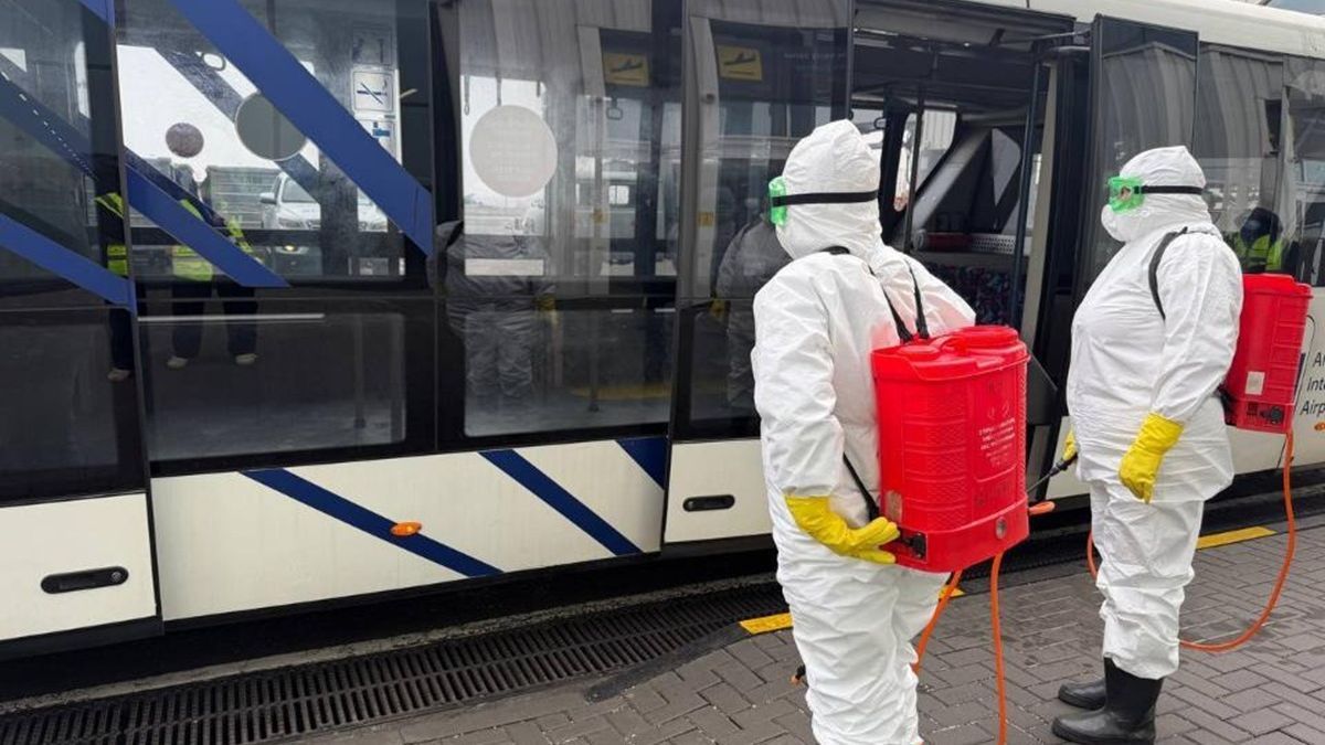 әуежайдағы оқу-жаттығу