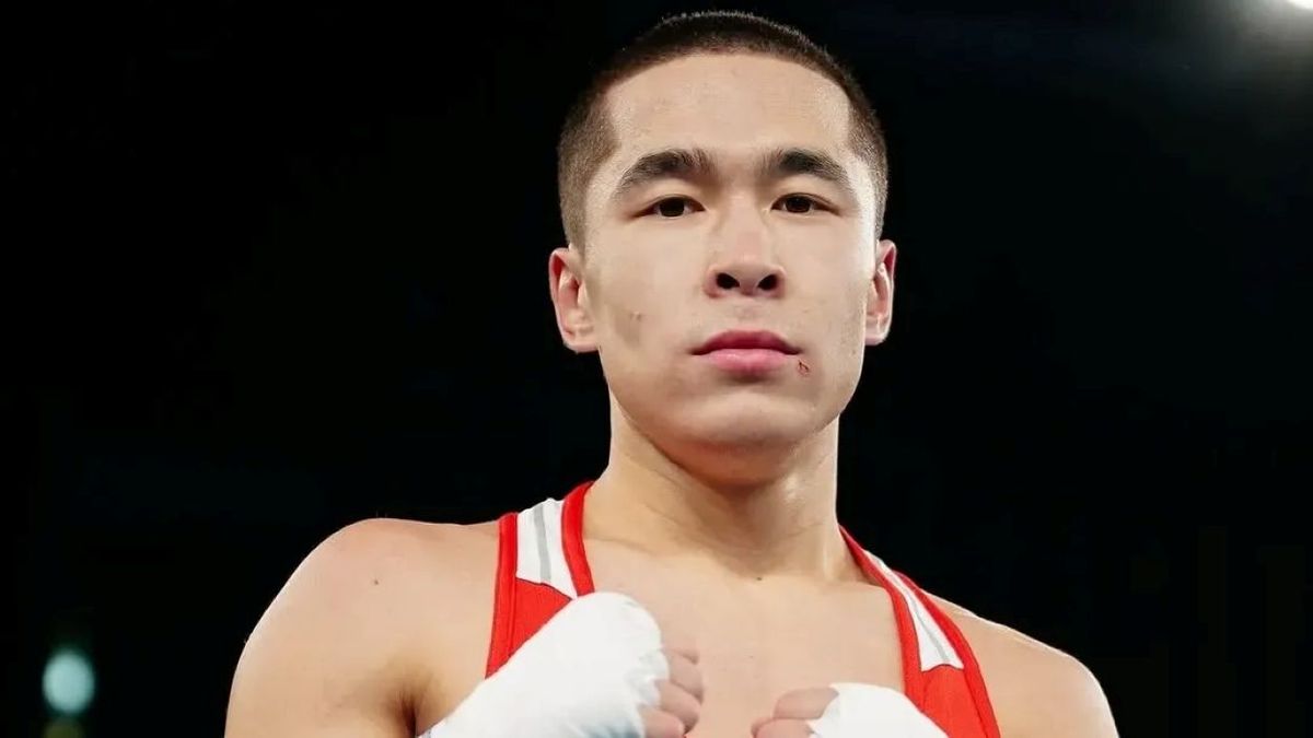 Казахстанский боксер Даниял Сабит