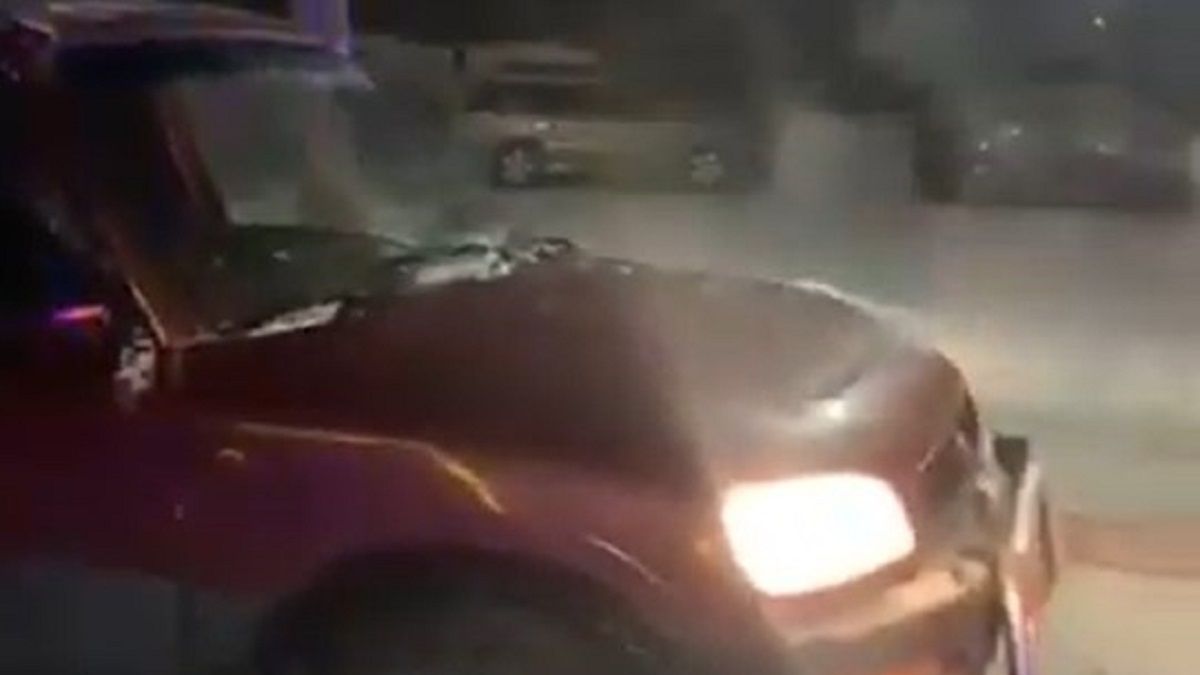 Автомобиль