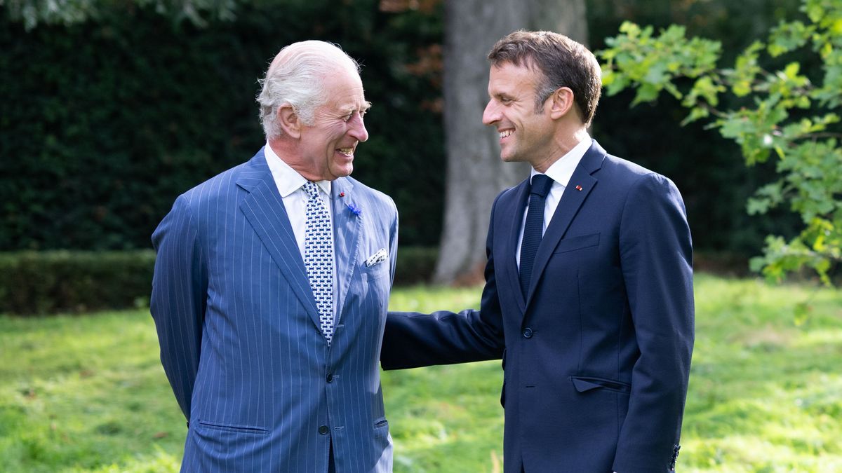 Карл III и Эммануэль Макрон