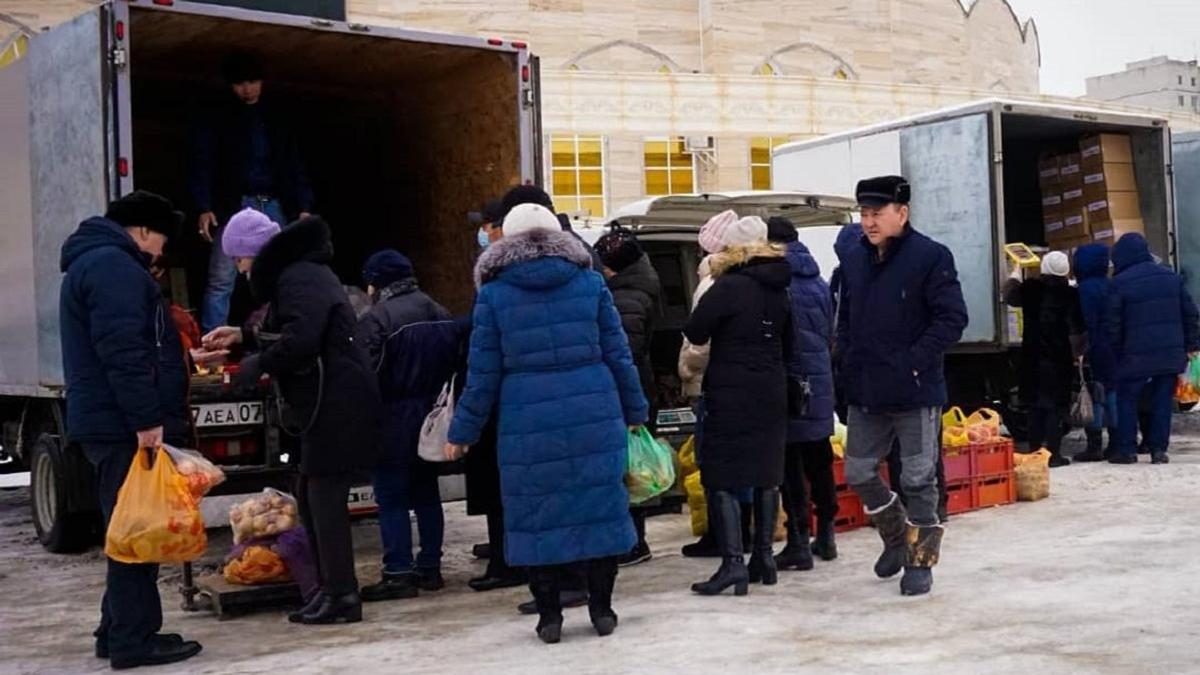 Ярмарка в Уральске