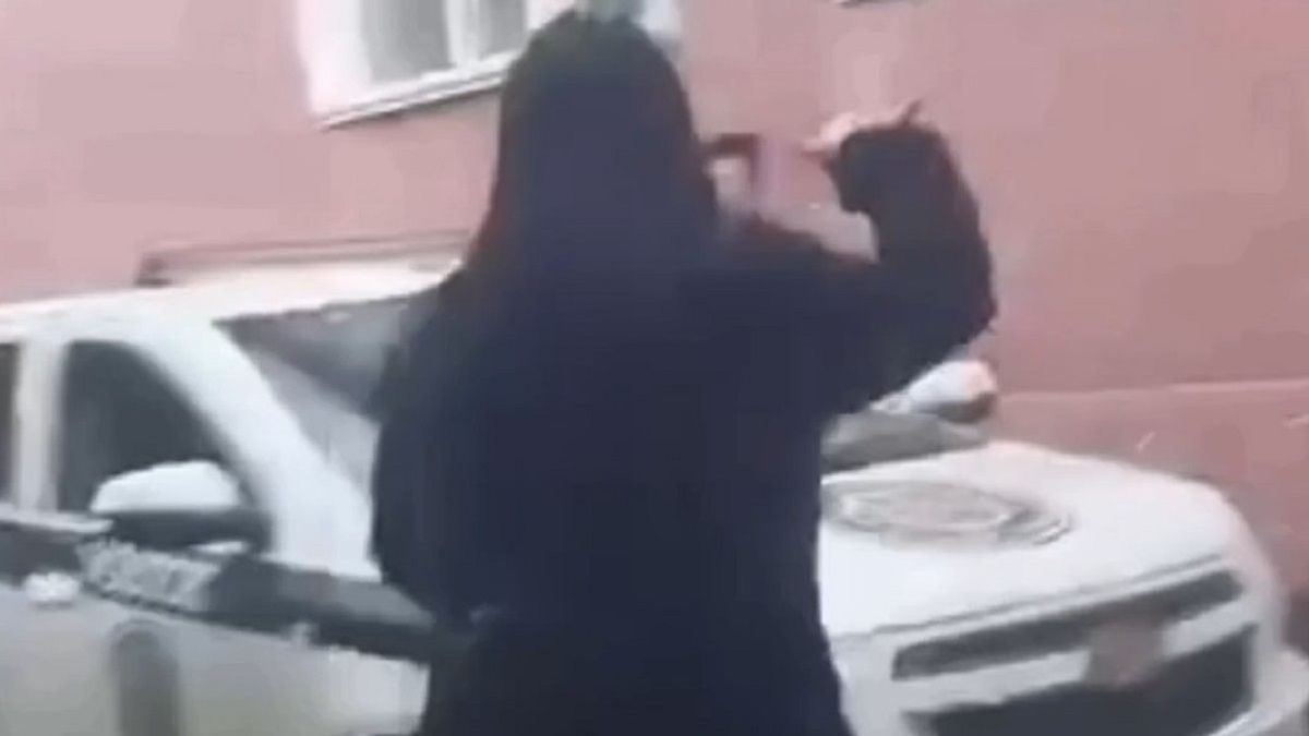 Женщина