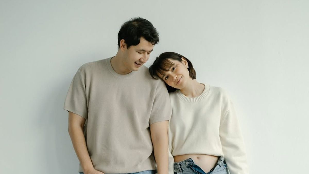 Артур Аскарулы и его супруга