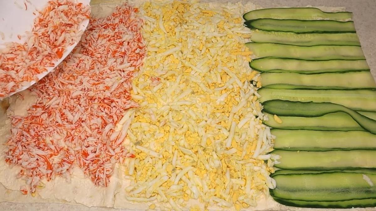 Лаваш салат рулет с сыром, яйцами и крабовыми палочками