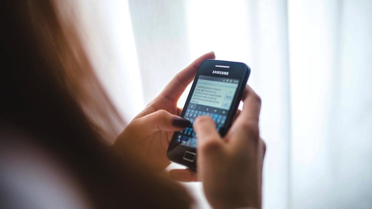 Жительницу СКО осудили за оскорбление односельчанки в WhatsApp и Instagram