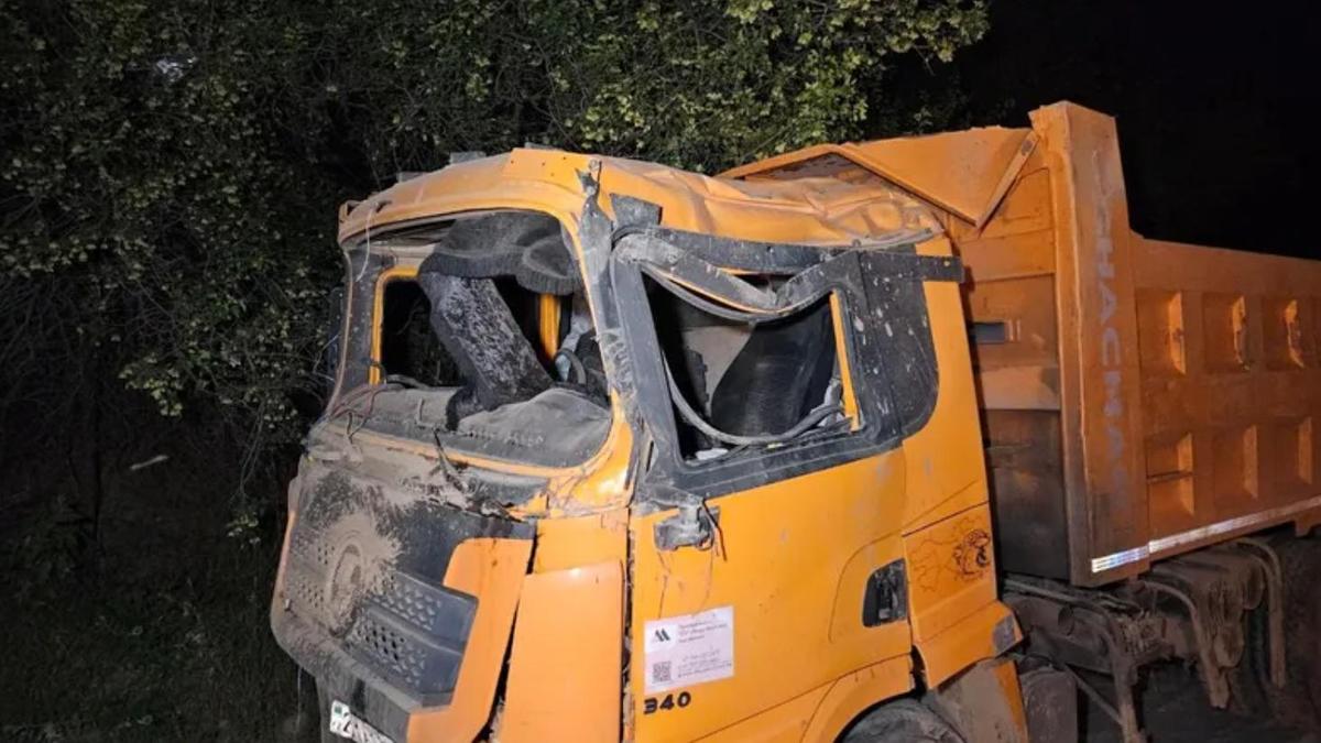Автомобиль попал в аварию Автомобиль попал в аварию